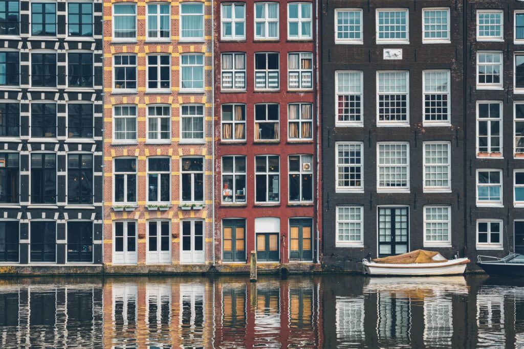 How to move to the netherlands 
